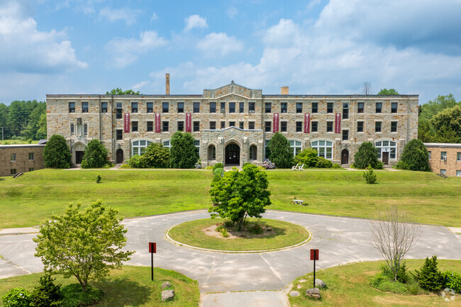 The Macduffie School is a private school located in Granby, MA.