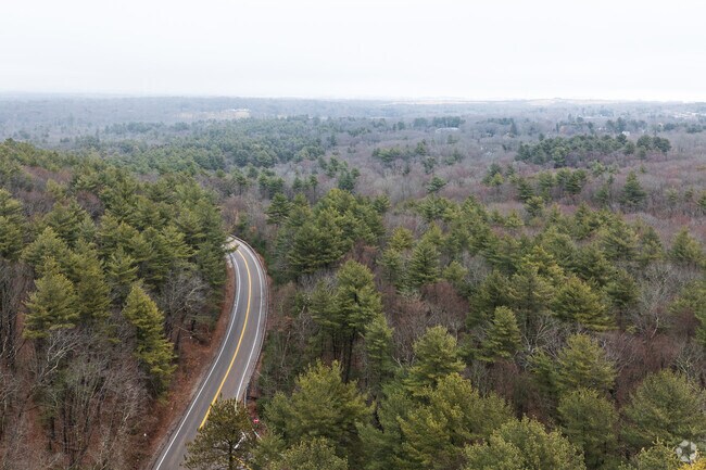 Residents of Milton Center often make use of nearby parks, the largest of which is Blue Hills Reservation.