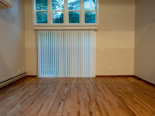 2026 SW Carolina St unit 2022 SW Carolina St., Portland, OR 97239 - photo 7