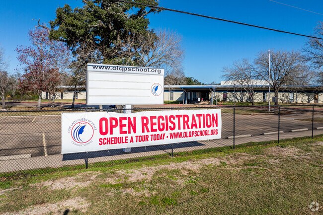 Our Lady Queen of Peace has a student-teacher ratio of 8:1.