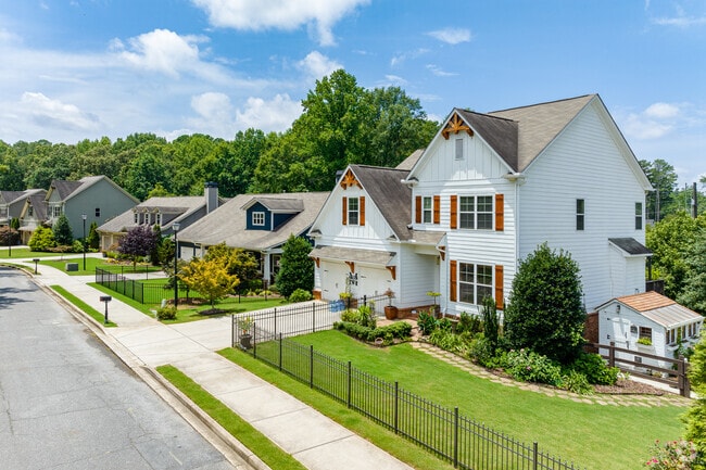 Many newer developments are using traditional and classic styling in Acworth.