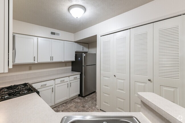 The Highlands Apartments, Elkhart, IN 46514 - photo 7