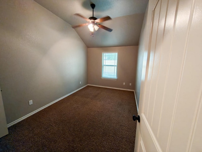 701 Sladecek Dr unit A, Killeen, TX 76542 - photo 7