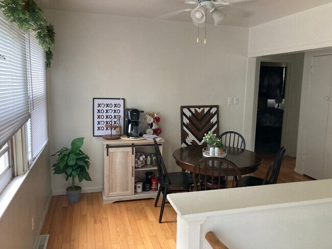 616 W 18th St, Cedar Falls, IA 50613 - photo 7