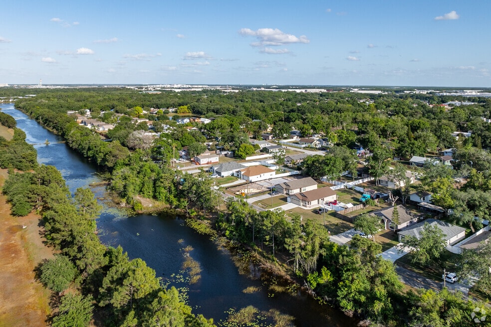Neighborhood_NH_Boggy Creek_563936_P2_050525_002_050825