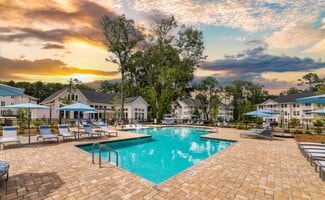 555 Linger Longer Dr, Johns Island, SC 29455