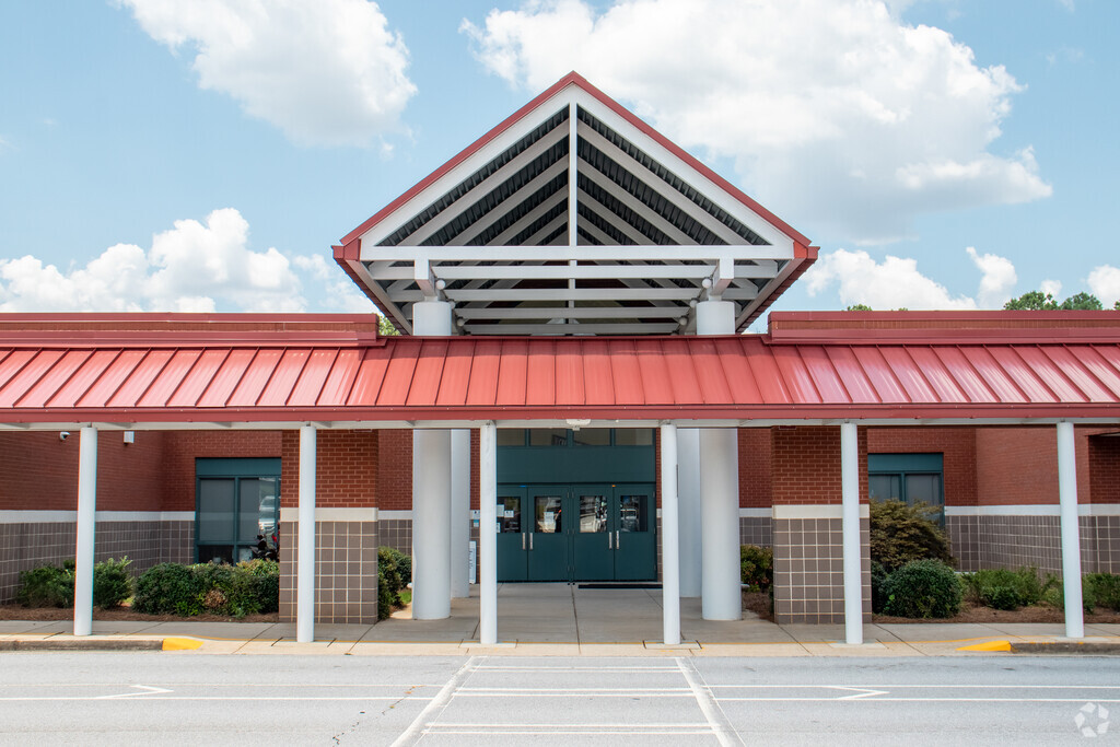 Main entrance to Cedar Hill Elementary School in Outlying Gwinnett County, Lawrenceville GA