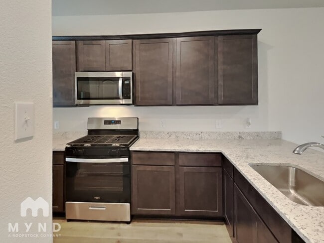 8213 Columbia Fls Rd, Ponder, TX 76259 - photo 4