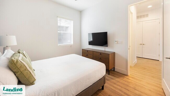 8200 W Encanto Blvd unit 105.1412756, Phoenix, AZ 85035 - photo 4