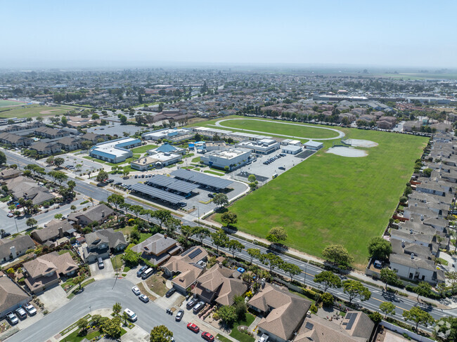 Harden Middle School's extracurriculars include athletics and clubs, enriching student life.