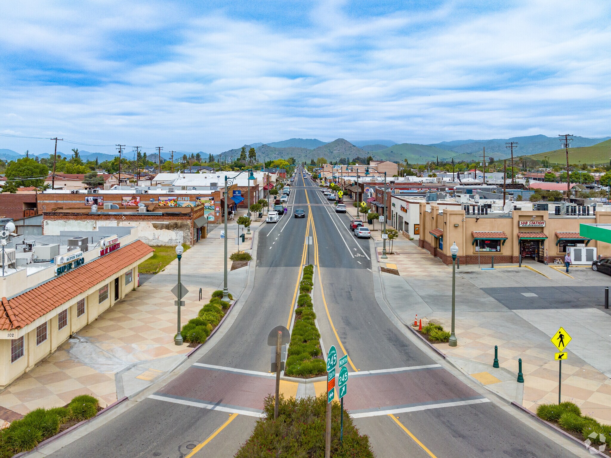 Valencia Boulevard runs through the center of Woodlake.