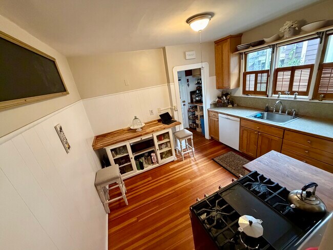 33 High St unit 1, Somerville, MA 02144 - photo 6