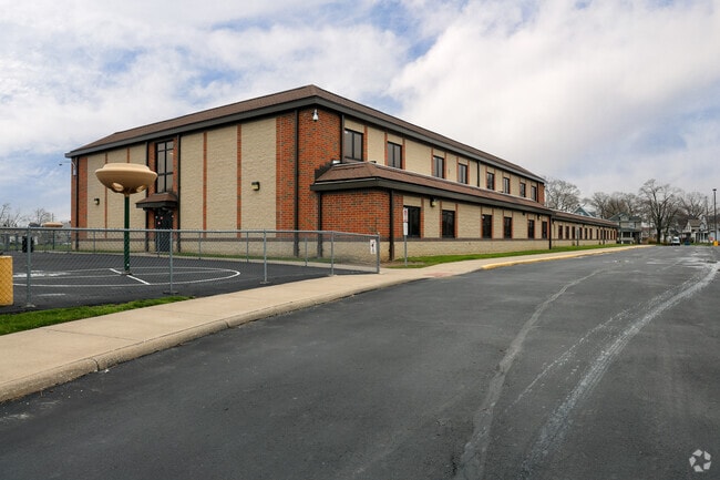 Admiral King Elementary School, Lorain