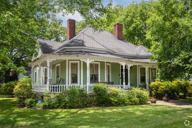 Victorian-style homes with large front porches can be found in Gaffney.