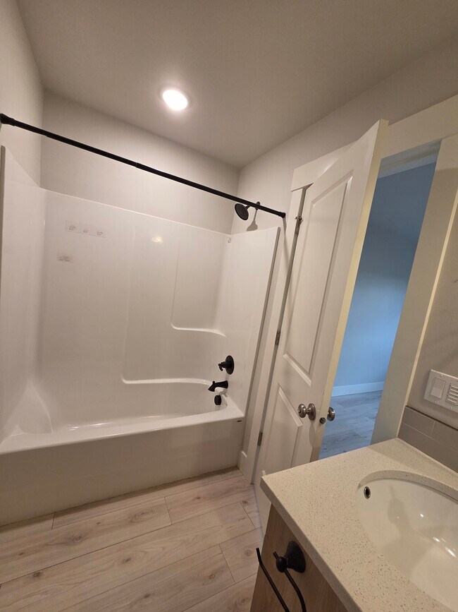 141 Section St, Molalla, OR 97038 - photo 5