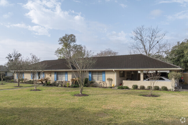 Crowley  has many ranch-style houses with spacious yards.