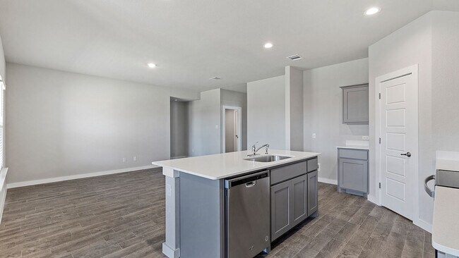 2520 Goldfinch Dr, Denton, TX 76205 - photo 4