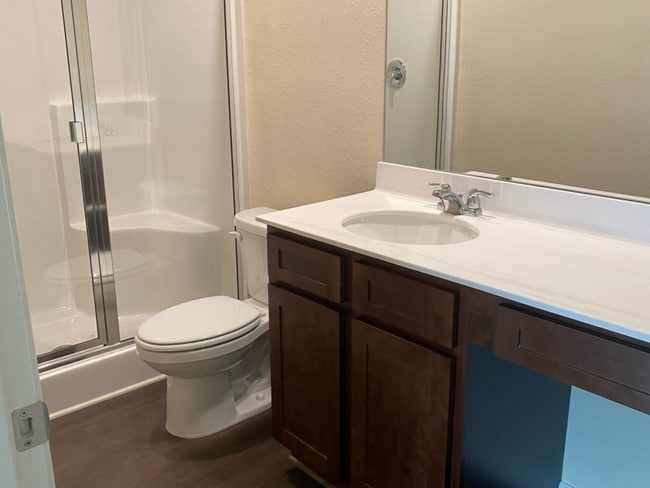 913 Highwood Ln, East Point, GA 30344 - photo 6