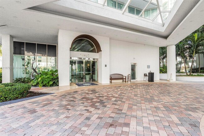 Oceania IV unit 2844, Sunny Isles Beach, FL 33160 - photo 2