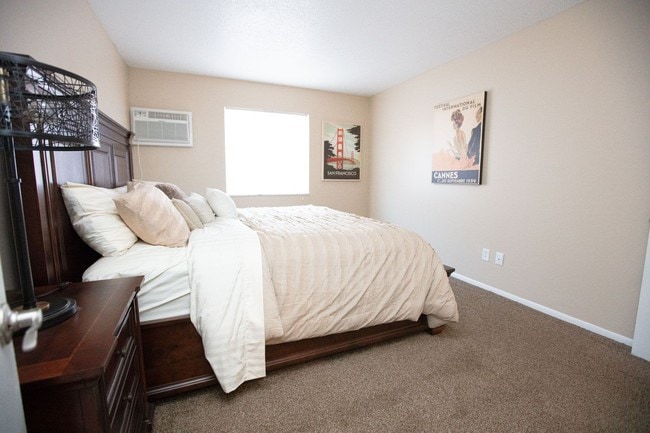 Boulder Creek Apartments, Toledo, OH 43614 - photo 2