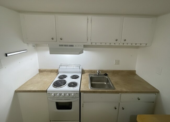 4800 Ocean Beach Blvd unit 102, Cocoa Beach, FL 32931 - photo 5