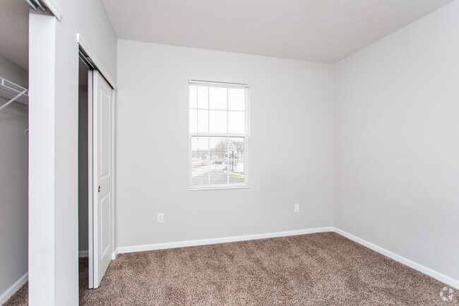 1BR, 1BA - 680 SF