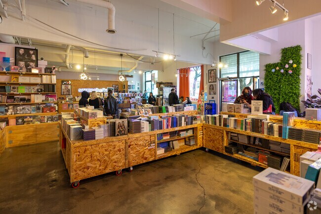 SarangHello offers a unique selection of korean memrobila.