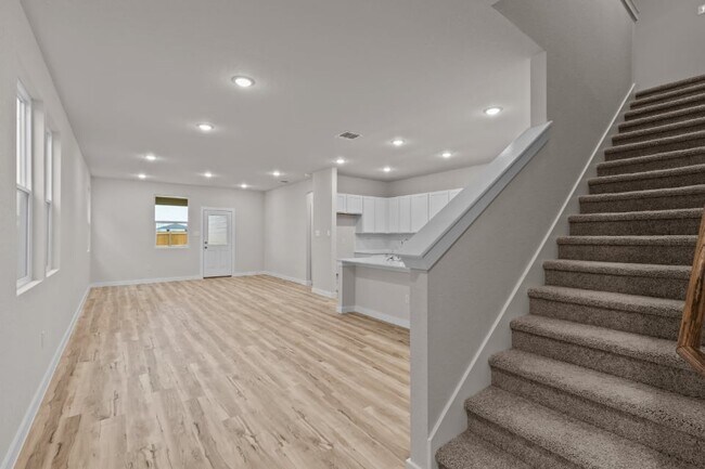 10014 Forestier Green, San Antonio, TX 78221 - photo 2