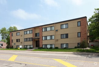 335 17th Ave N, Hopkins, MN 55343