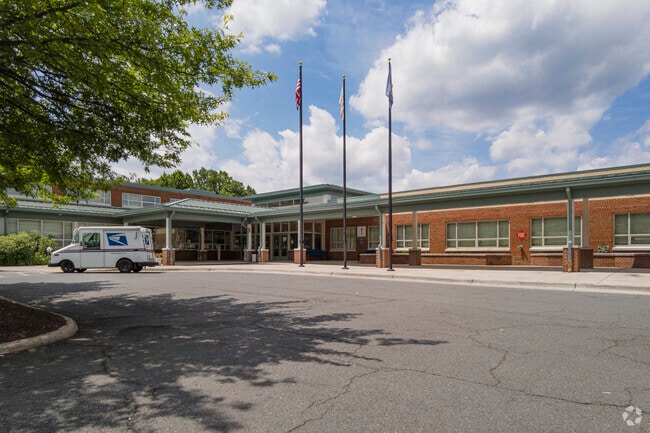 The Longfellow Middle School serves kids in grades 6-8 within the community of McLean.
