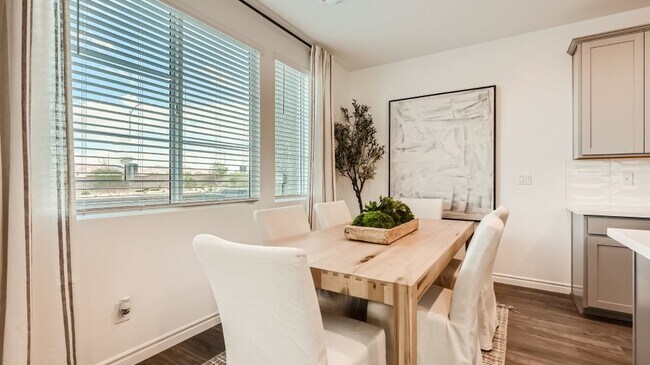 1526 Maya Crossing Ave, Henderson, NV 89002 - photo 5