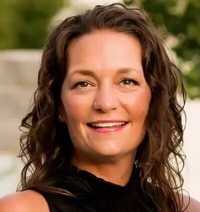 Wendy Dickinson