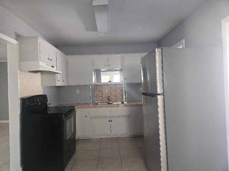 4607 Cory Place, Las Vegas, NV 89107 - photo 1