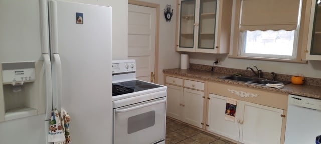 802 Cherry St, Grand Forks, ND 58201 - photo 3