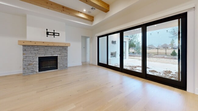 2008 Wiregrass Dr, Edmond, OK 73025 - photo 3