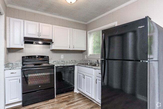 2BR, 1.5BA - 938 SF