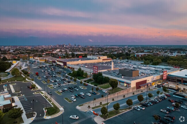 Mondawmin Mall sits under a mile away, bringing retail and dining close to Park Circle.