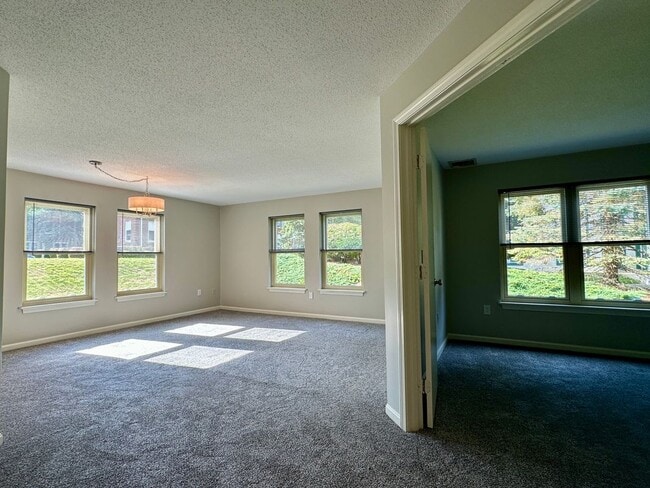 3524 W Shore Rd, Warwick, RI 02886 - photo 7