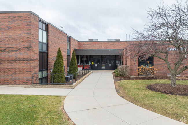Canterbury Elementary is part of Crystal Lake Community Consolidated School District No. 47.