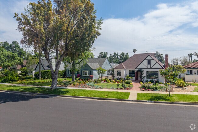 The average home in Casa Grande sells for 1.4 million dollars.