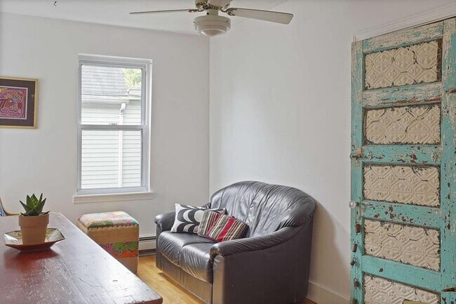 28 Foch St unit 2, Cambridge, MA 02140 - photo 7