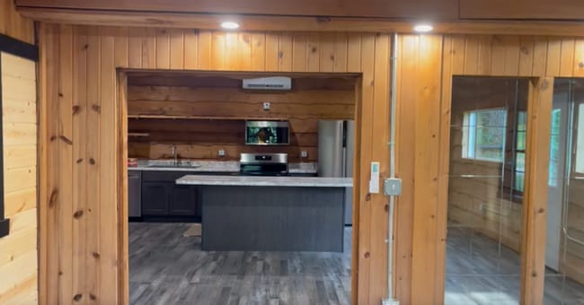 2152 Twin Springs Rd, Decorah, IA 52101 - photo 2