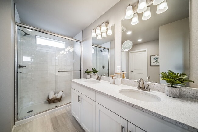 46502 Avery Ln, Bennett, CO 80102 - photo 2