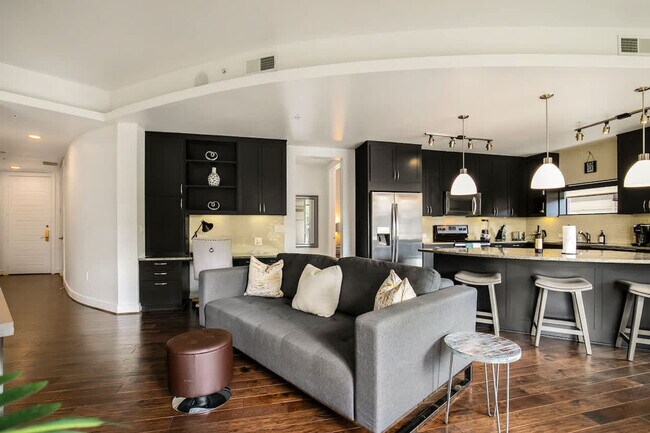 101 Bowen St unit ID1297788P, Dallas, TX 75204 - photo 2