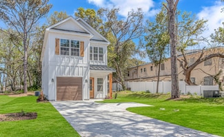 208 26th Ave S, Myrtle Beach, SC 29577