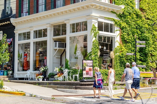 Kape Mo serves espresso and pastries in the heart of downtown Philipstown.
