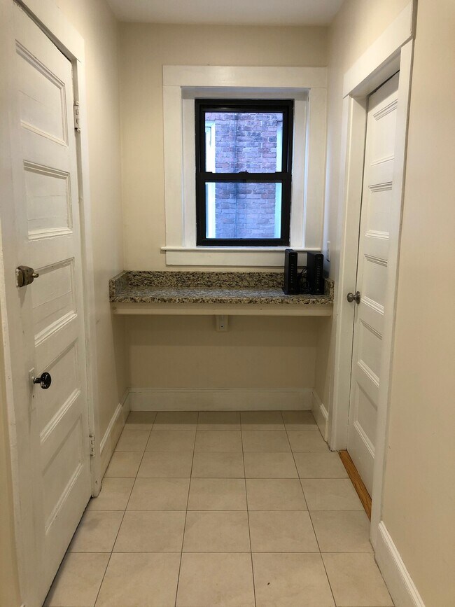 9 Upland Rd unit 5, Cambridge, MA 02140 - photo 4