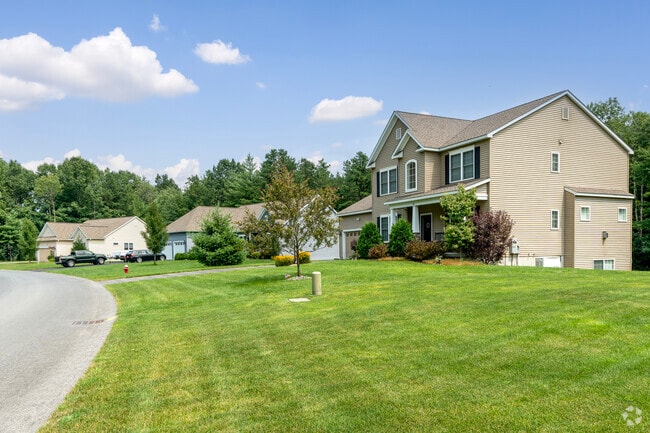 People began moving from the downtown into the suburbs for more land and a suburban lifestyle.