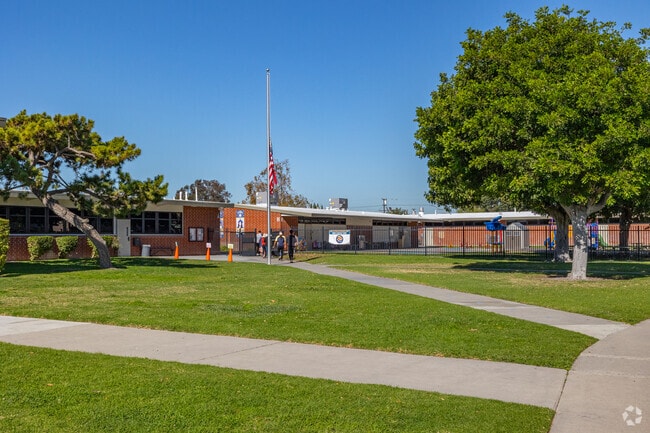 John Murdy Elementary School has amazing teachers and staff.