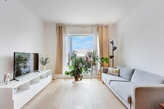 181 18th St Unit 206, Brooklyn, NY 11215